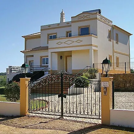 بيت للعطل Stunning In With Wifi, Private Swimming Pool And Outdoor Swimming Pool *
